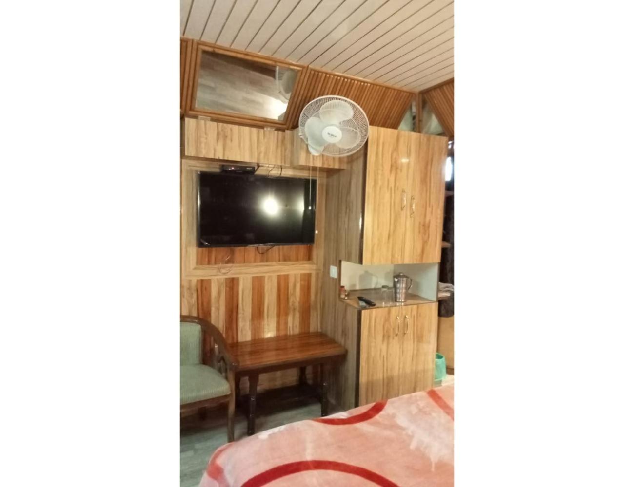 Hotel Doegar, Simlá Kültér fotó