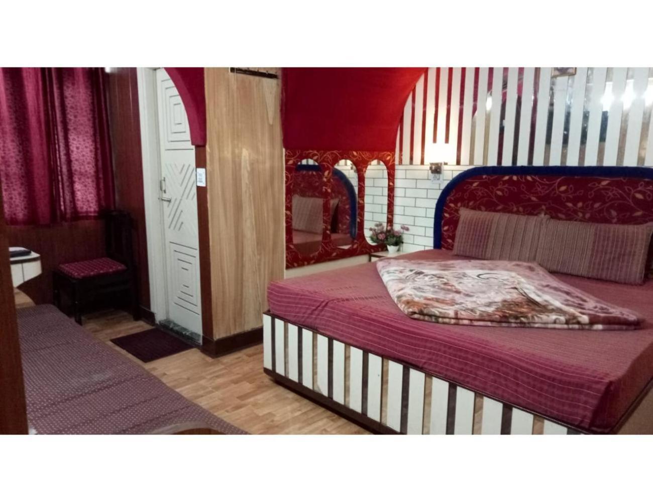 Hotel Doegar, Simlá Kültér fotó