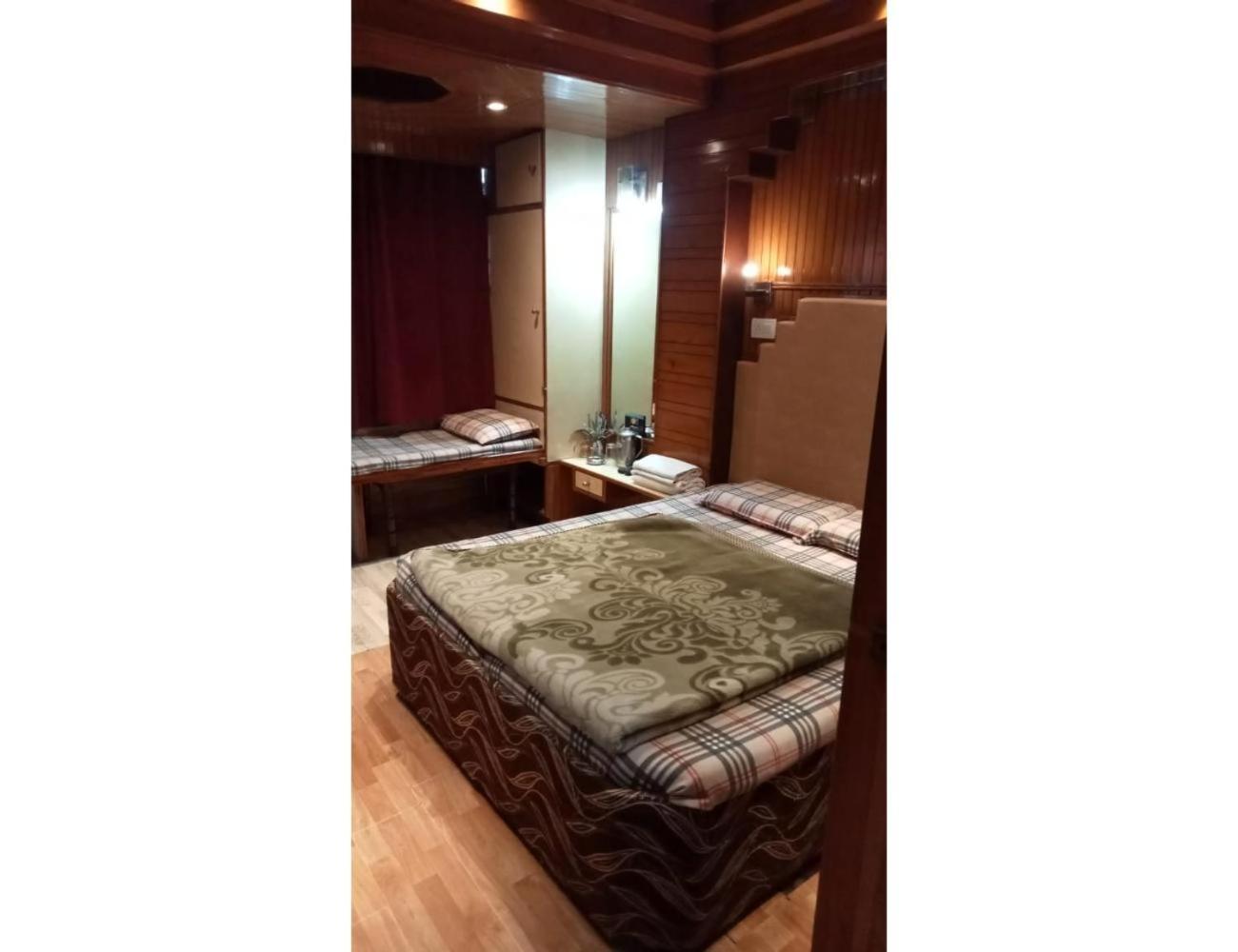 Hotel Doegar, Simlá Kültér fotó